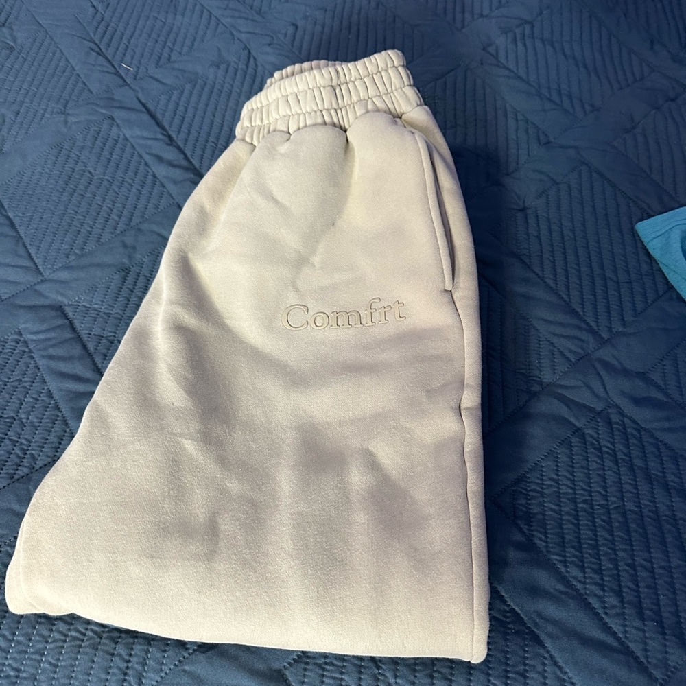 Comfrt Minimalist Collection Sweatpants/Joggers unisex